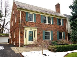 16824 Holbrook Rd, Shaker Heights, OH 44120