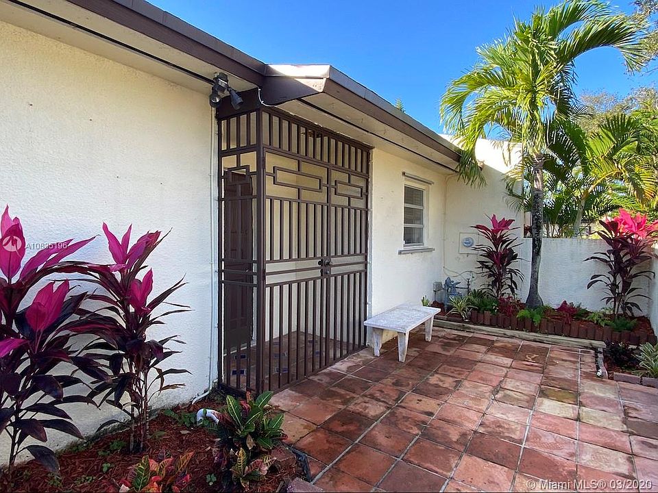 1st image of 13908 Kendale Lakes Dr #13908