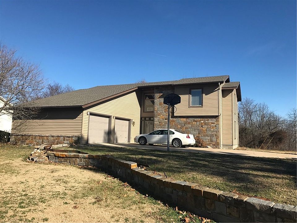 1st image of 1 Murphy Dr