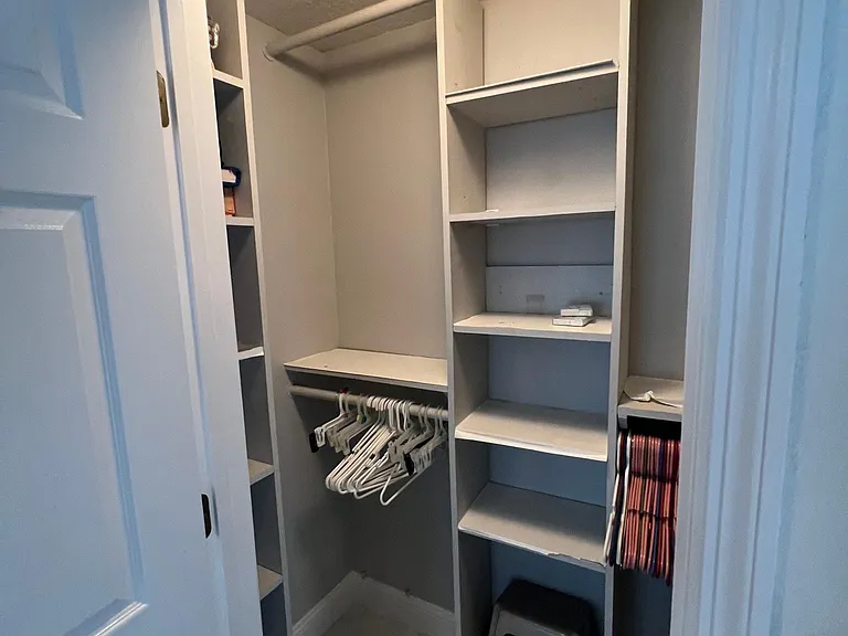 20417 Walnut Grove Ln — Photo 13