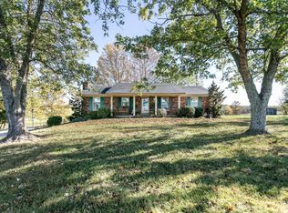 2270 Spencer Hamilton Rd, Loretto, KY 40037