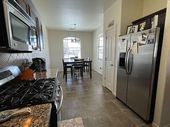 Kitchen/Dinning Room