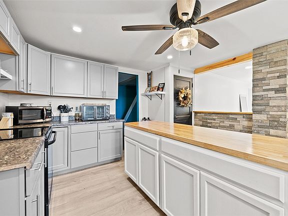 4th image of 134 Francis Rd
