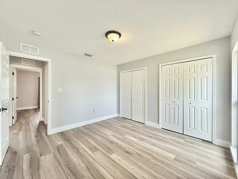 22148 Lockport Ave — Photo 42