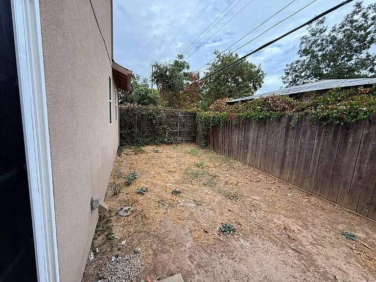 3329 San Jose Way — Photo 17