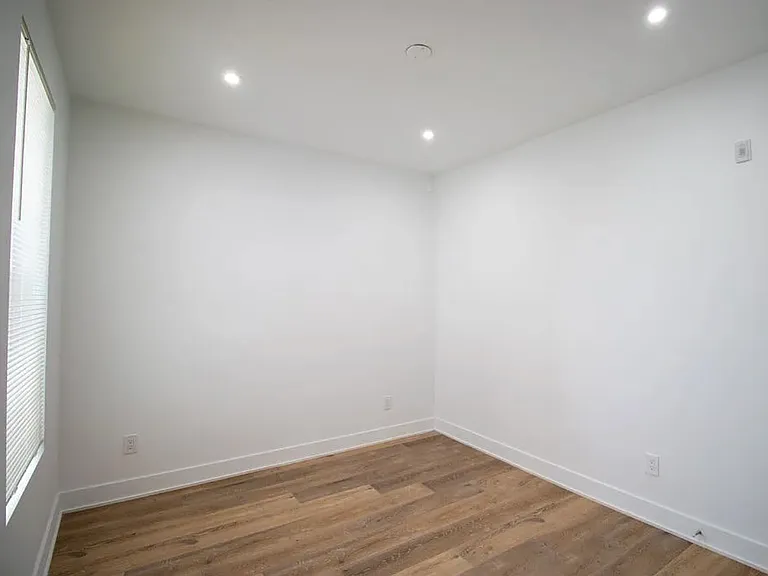 1740 N 22nd St #8 — Photo 20
