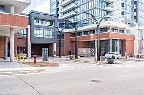 15 Wellington St S #1102 — Photo 42