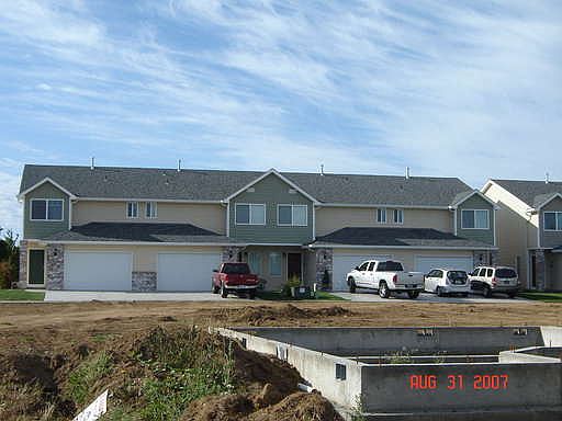 1st image of 7515 NE 61st Way