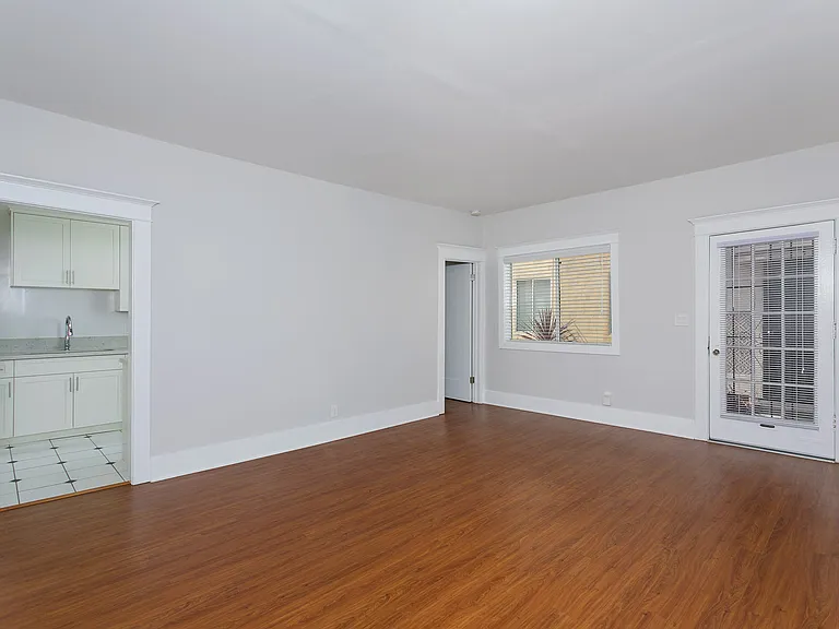 1711 E Ocean Blvd — Photo 11