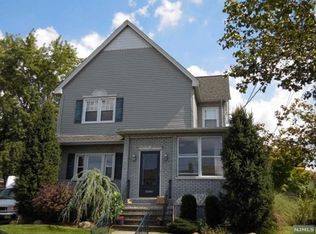 37 Roosevelt Ave, Lodi, NJ 07644