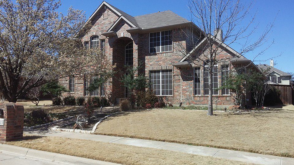 1st image of 525 Vasey Oak Dr