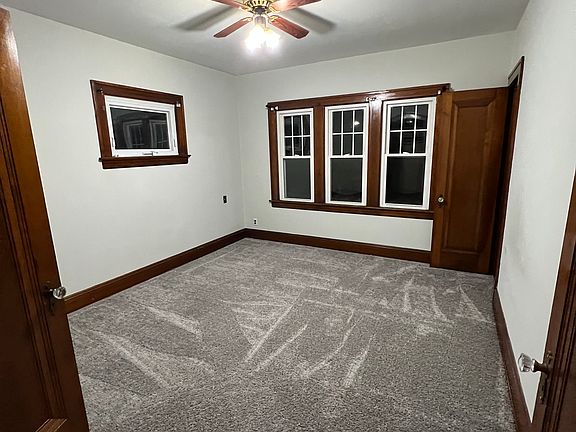 2nd image of 8603 Vineyard Ave #Up