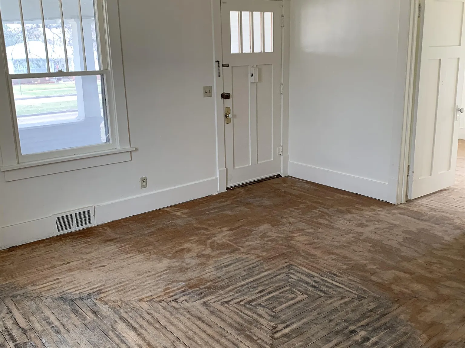 1410 Norris Ave. (6 plex) - 1 — Photo 3