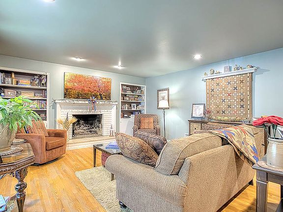 4th image of 3416 Lauderdale Ln