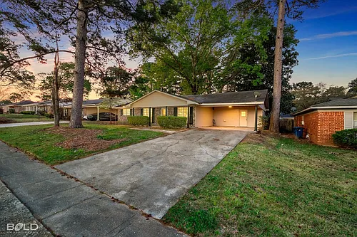 2935 Salem Dr Photo 1