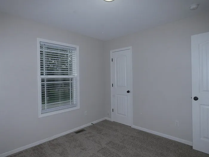 11407 N Bristol Ave — Photo 17