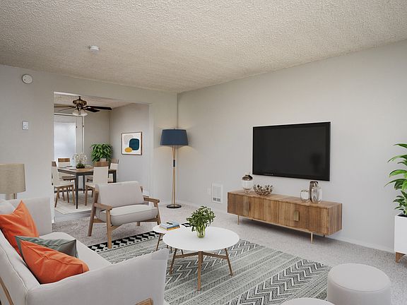 Forest Ridge | Living Room