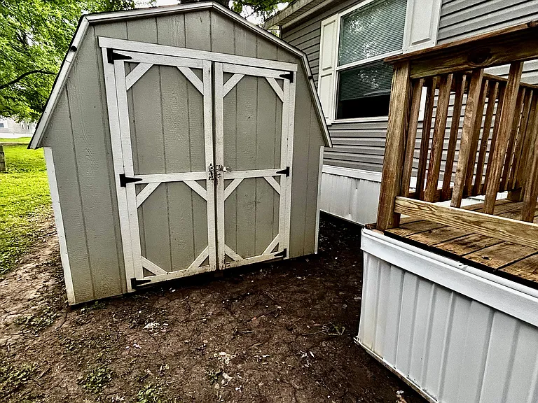 Hickory Knoll — Photo 95