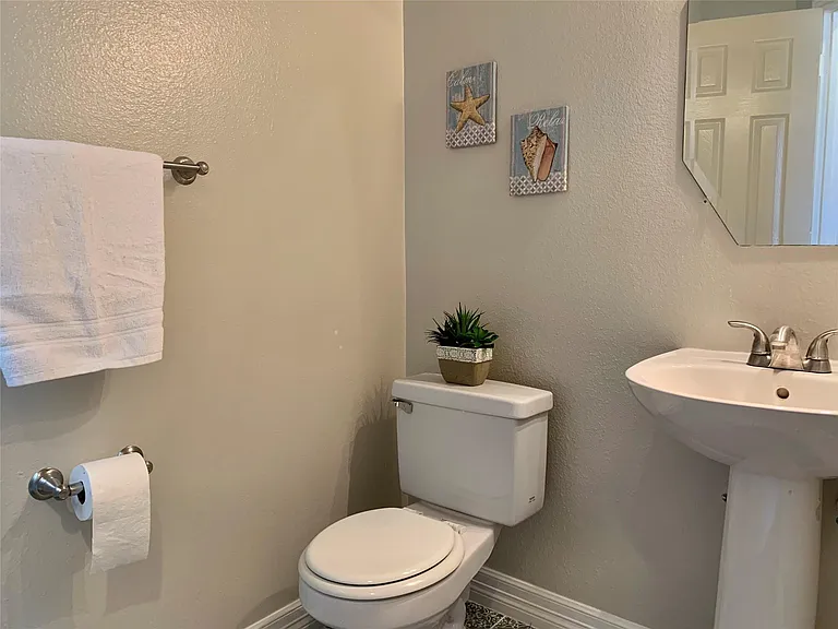 11218 Timbertree Ln — Photo 22