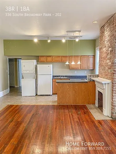 336 S Broadway Park #202 — Photo 17