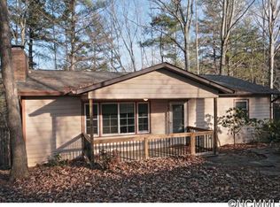 3 Leisure Ln, Weaverville, NC 28787
