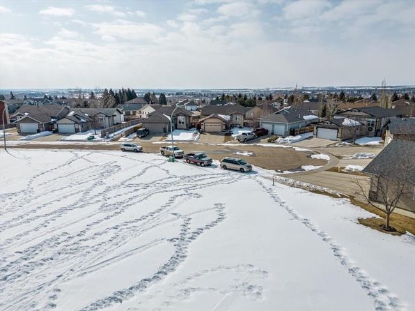 4025 Forty Street Close, Ponoka, AB T4J 0A7