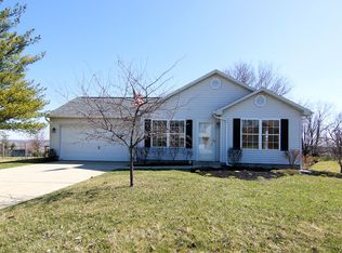 318 Ridgeview Ln, Monroe, OH 45050