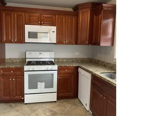 17820 Country Club Ln, Country Club Hills, IL
