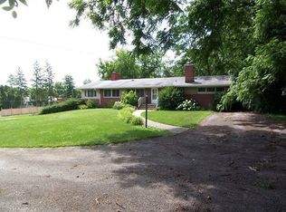 261 W Belvidere Rd, Grayslake, IL 60030