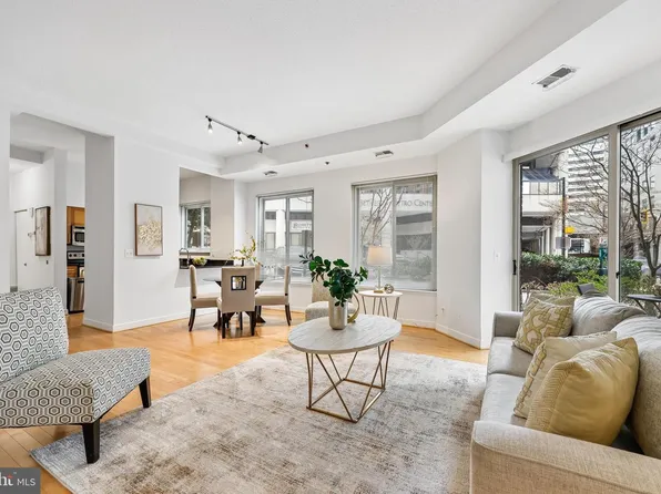 7500 Woodmont Ave #Sl15, Bethesda, MD 20814