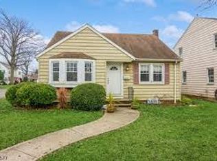 2203 Summit Ter, Linden, NJ 07036