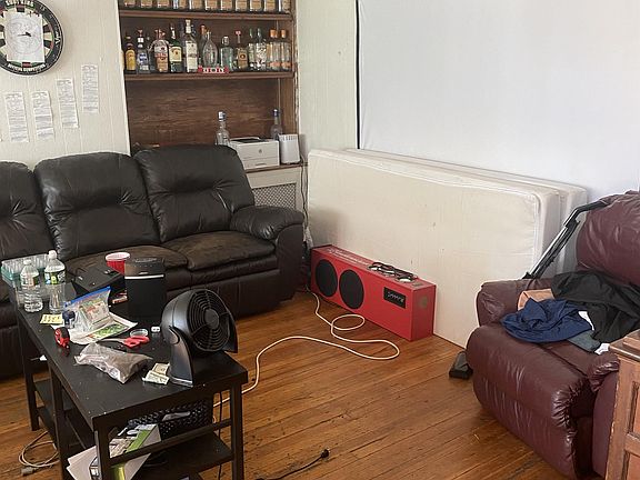 2nd image of 37 Wyckoff St #1