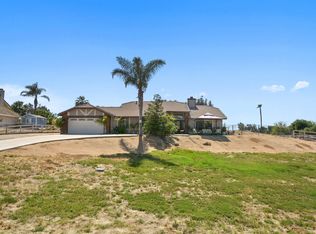 18431 Stallion Crest Rd, Riverside, CA 92504