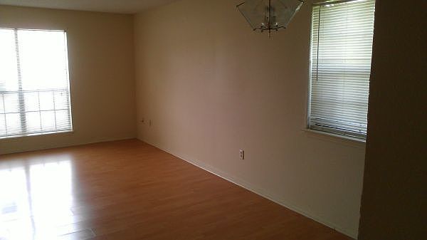 2nd image of 102 Hummingbird Ln APT B