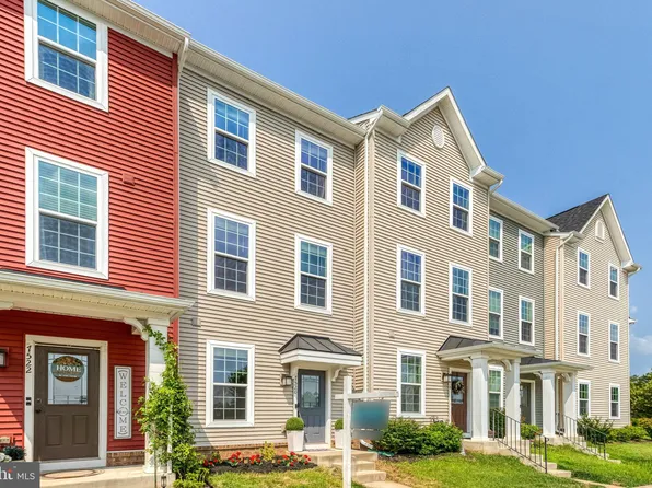 7520 Hancock St, Bealeton, VA 22712