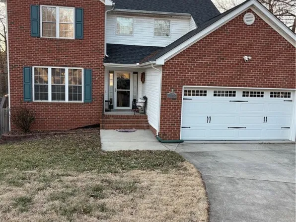 13506 Laughter Ct, Chester, VA 23831