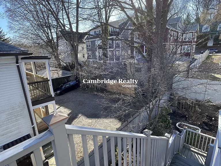 56 Hobson St #2T — Photo 31