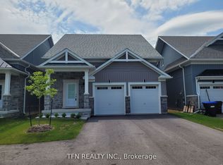 3213 Mosley St, Wasaga Beach, ON L9Z 1Y8