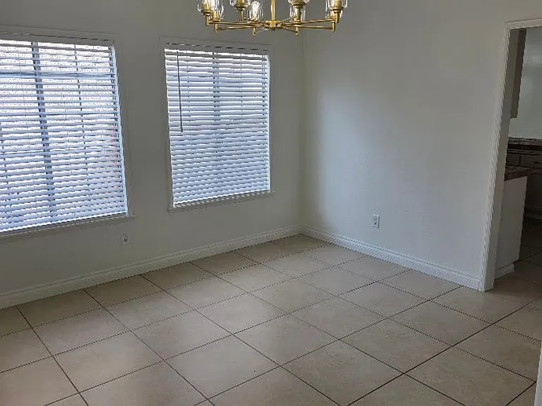 45104 Putting Green Ct — Photo 6