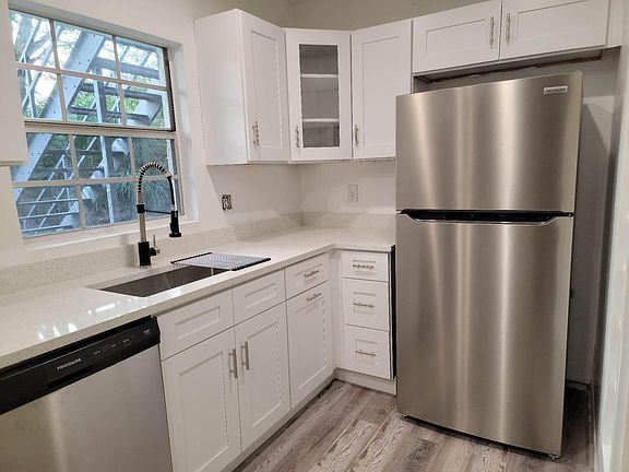 3rd image of 1000 S Semoran Blvd APT 107