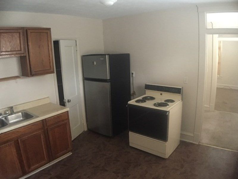 1st image of 346 W 23rd St