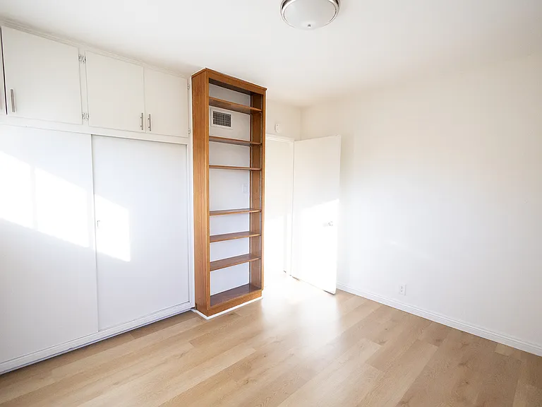 5461 E La Pasada St — Photo 31