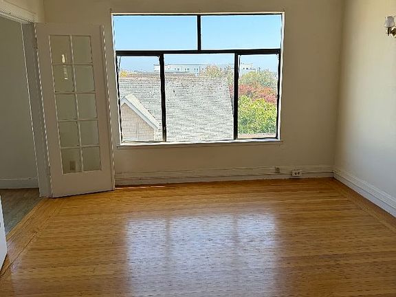 4th image of 4101 Lincoln Way #312