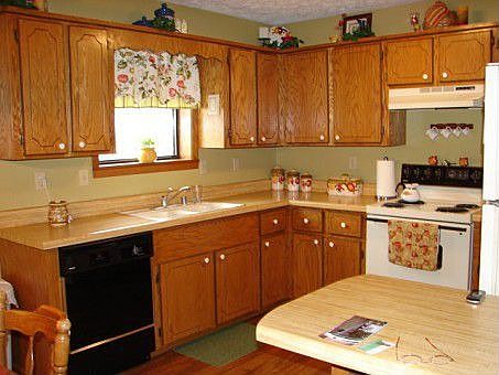 3rd image of 129 Forest Heights Dr