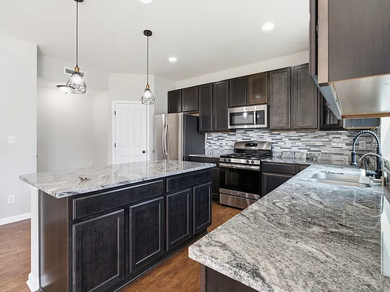 1319 Garden Terrace Ave — Photo 6