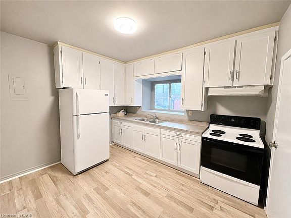 5th image of 55 John St