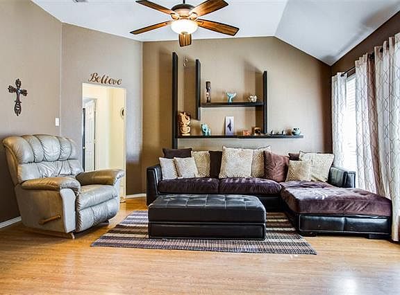 2nd image of 7014 Echo Lake Ct