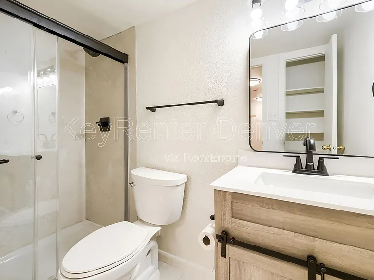 1350 Josephine St #109 — Photo 11