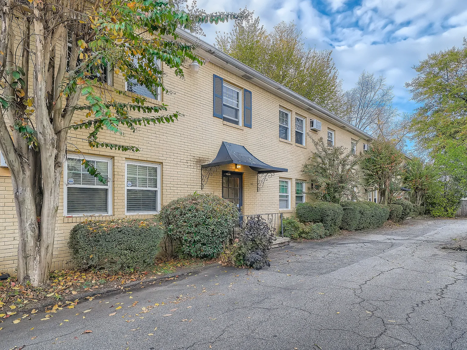 1 bed, 720 sqft, $1,750 — Photo 1