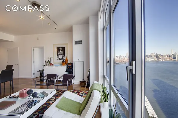 Rented by Compass | media 21